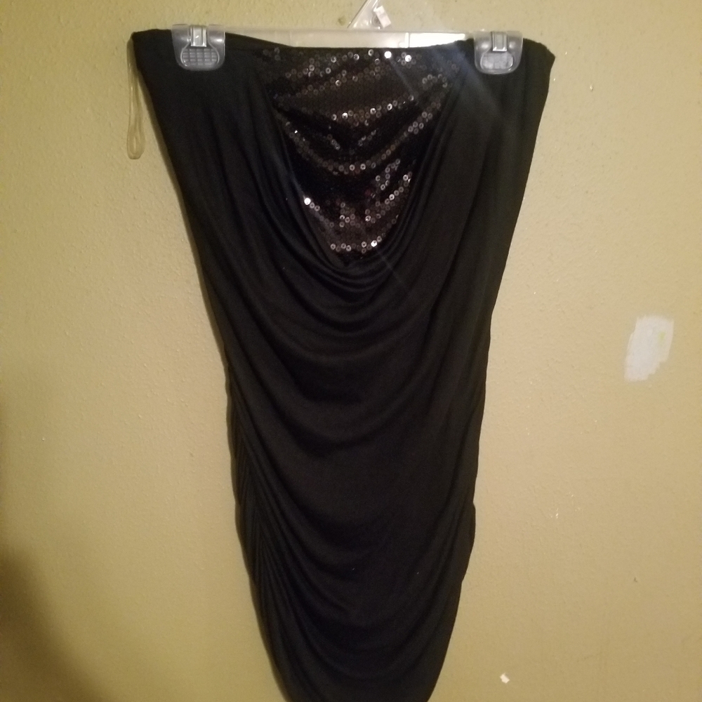 VALENTINE WOMEN'S SEQUIN HALTER TOP NEVER WORN P2